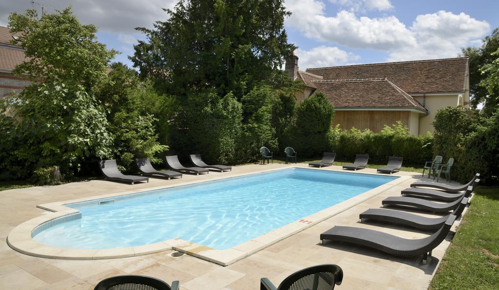 Hotel Logis Le Tadorne 3*