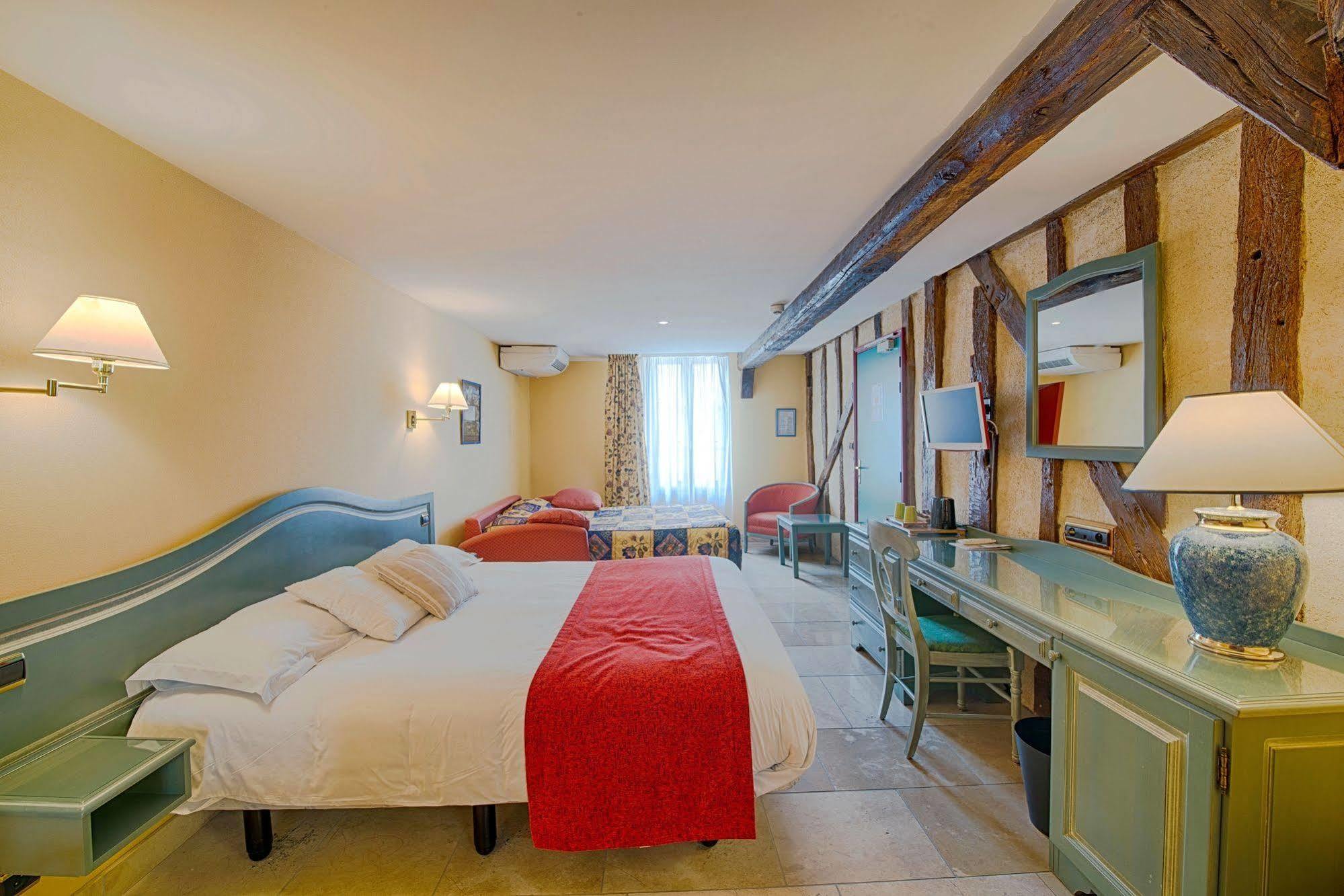 Hotel Logis Le Tadorne Piney